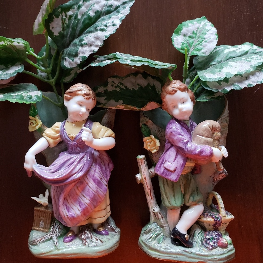 2 Beautiful Vintage 50's approx 6-7 inch vase set repainted by my mom